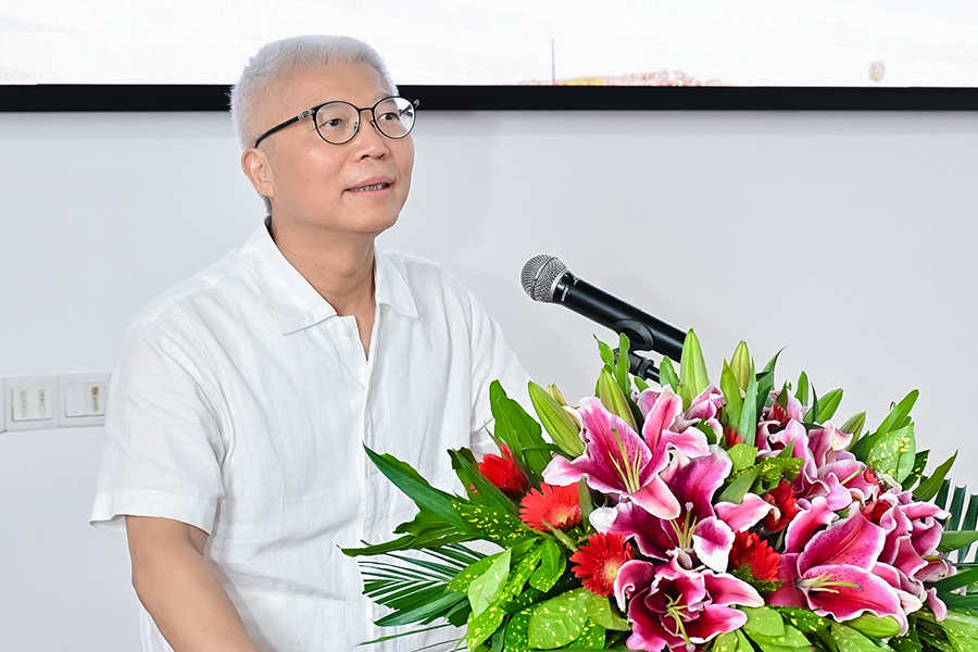 4、福州大學(xué)中國漆畫藝術(shù)研究院名譽院長葉細致在開幕式上致辭.jpg